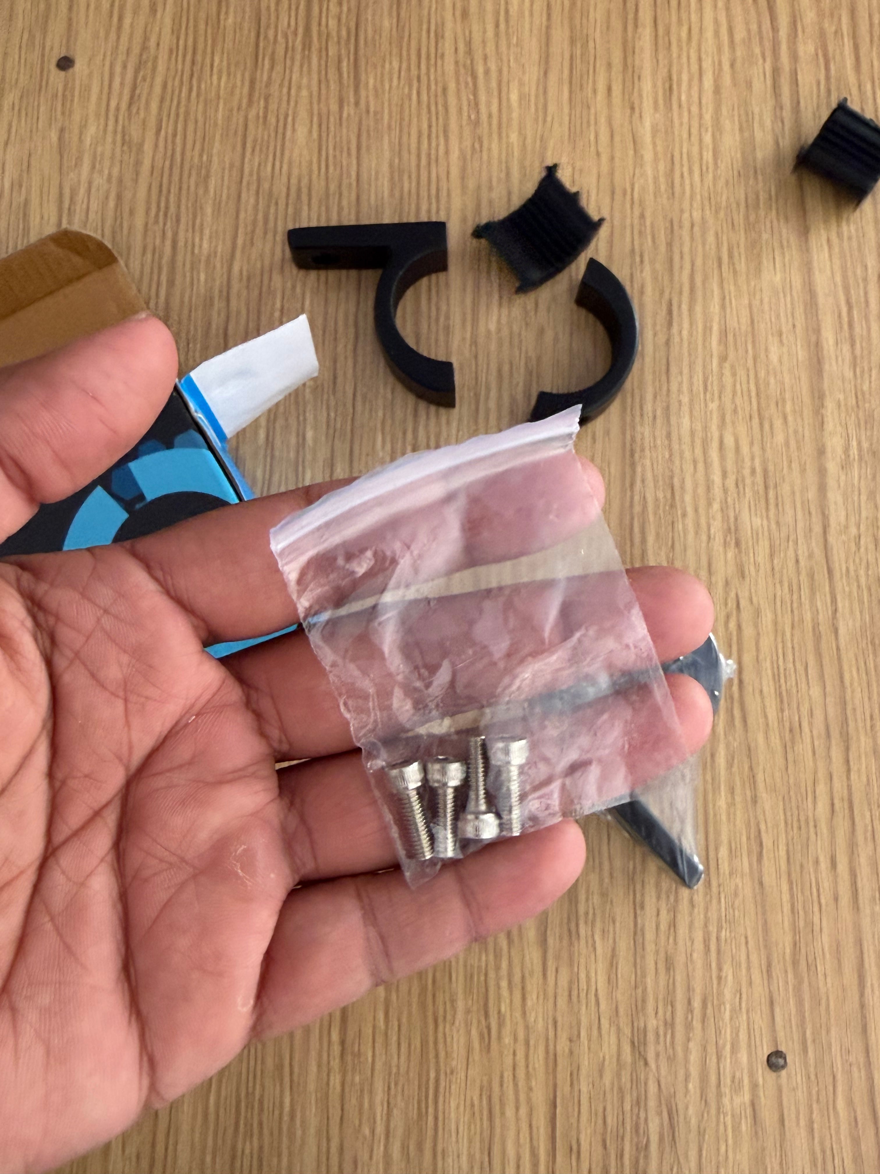 Fog Light Fitting Clips (Universal)