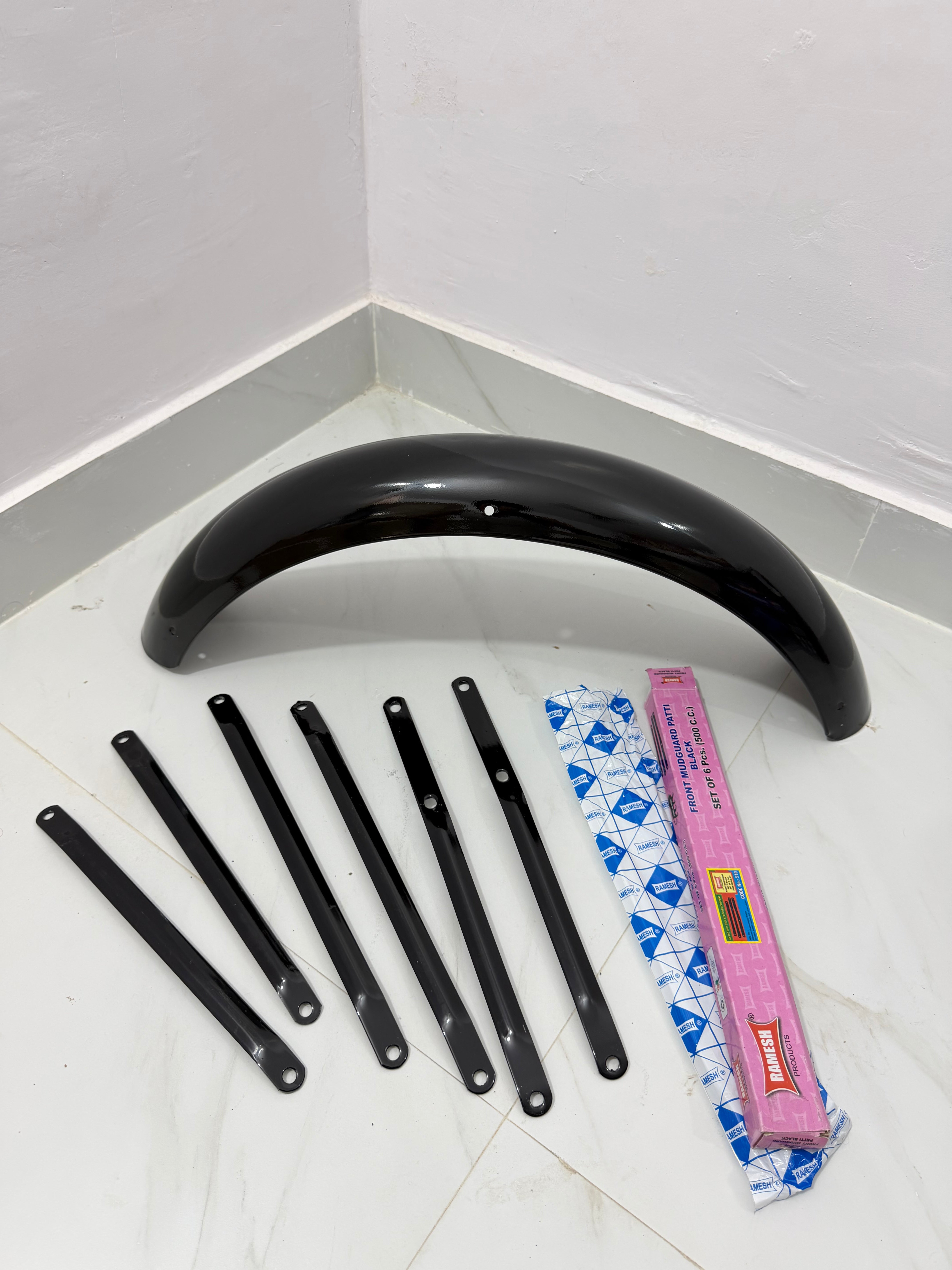 Short Mud Guard With Patti