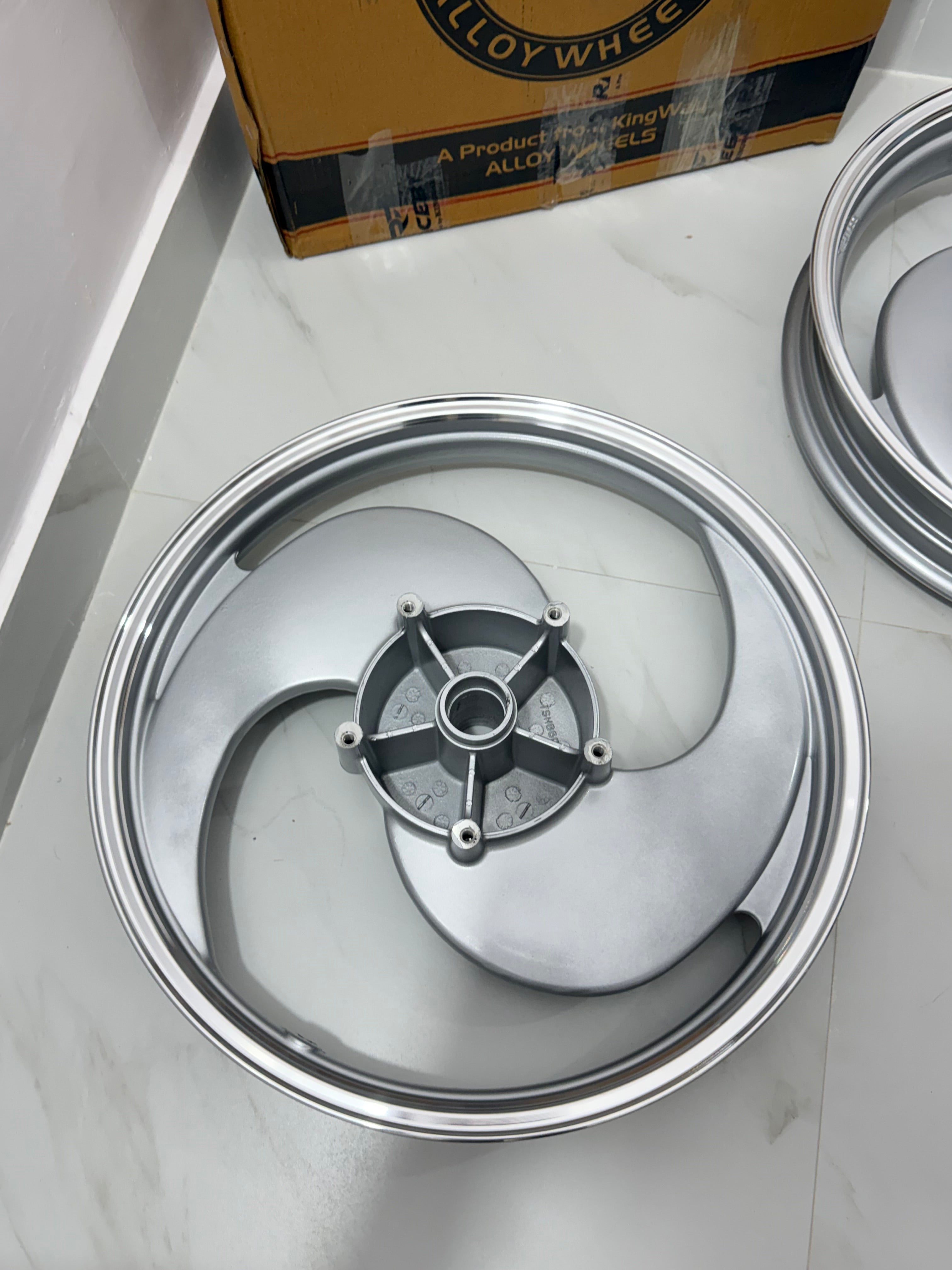 S Alloy Wheels Raceby Silver SIngle Disc (For Battalion Black Only)