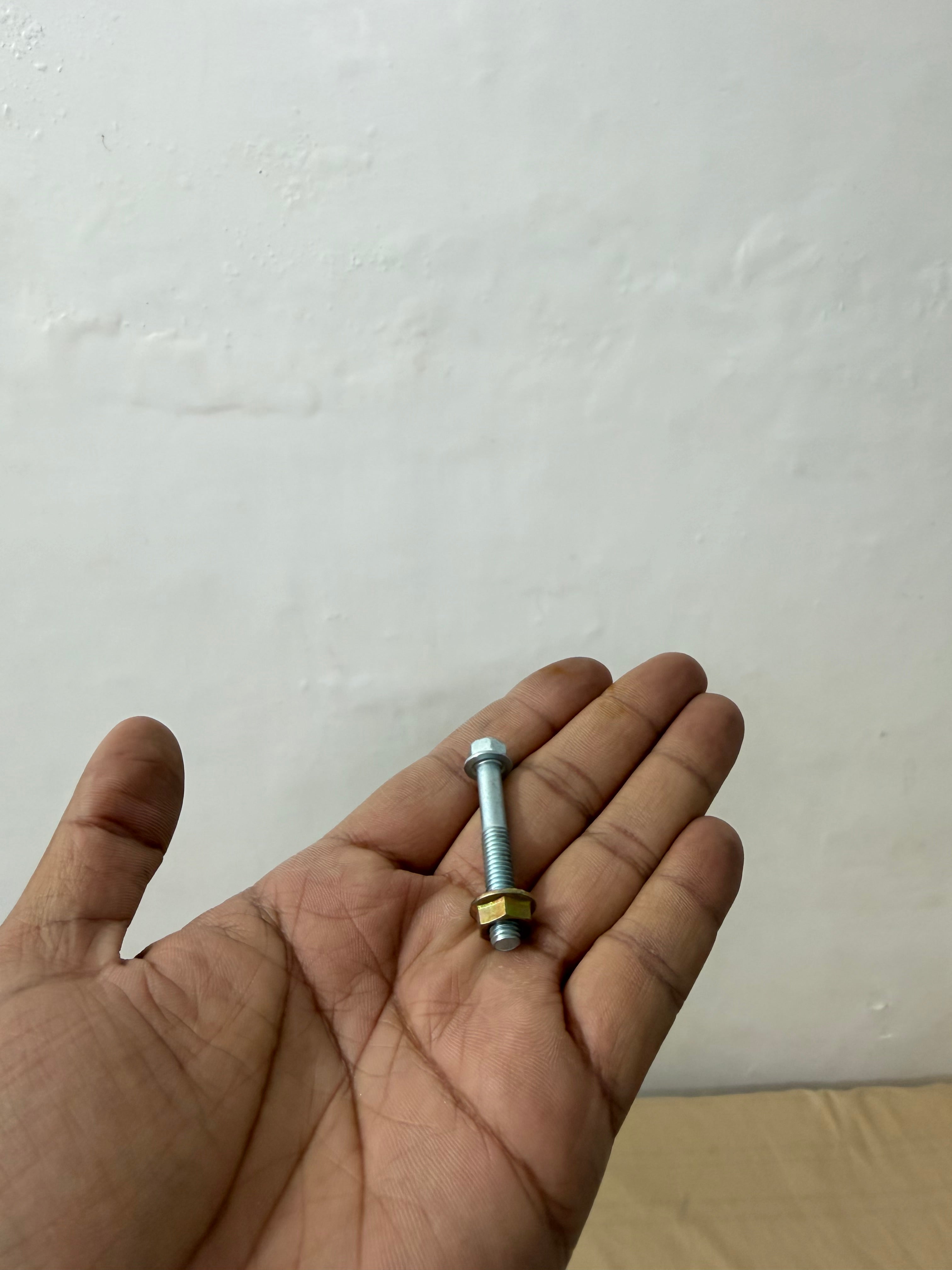 Nut Bolt For Silencer Fitting 1 pec