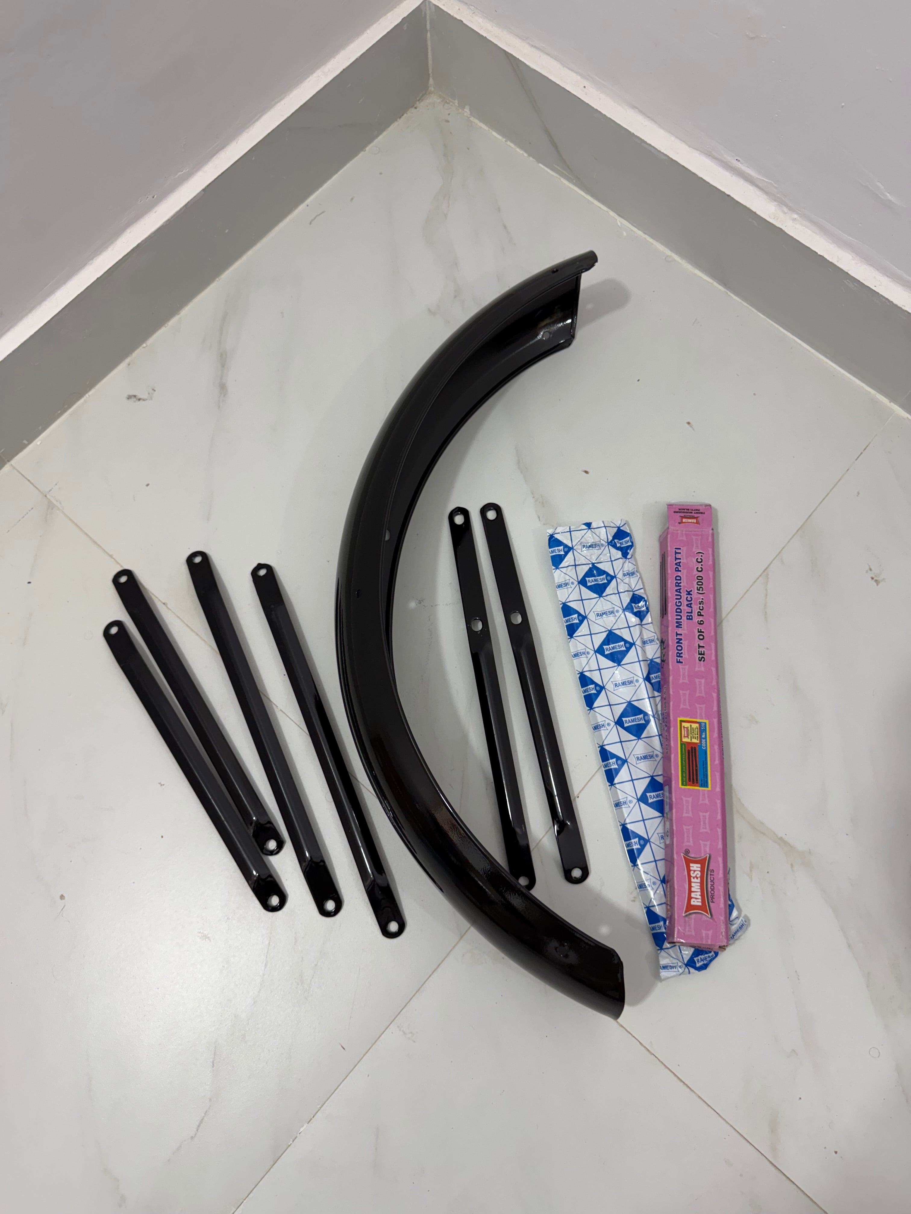 Short Mud Guard With Patti