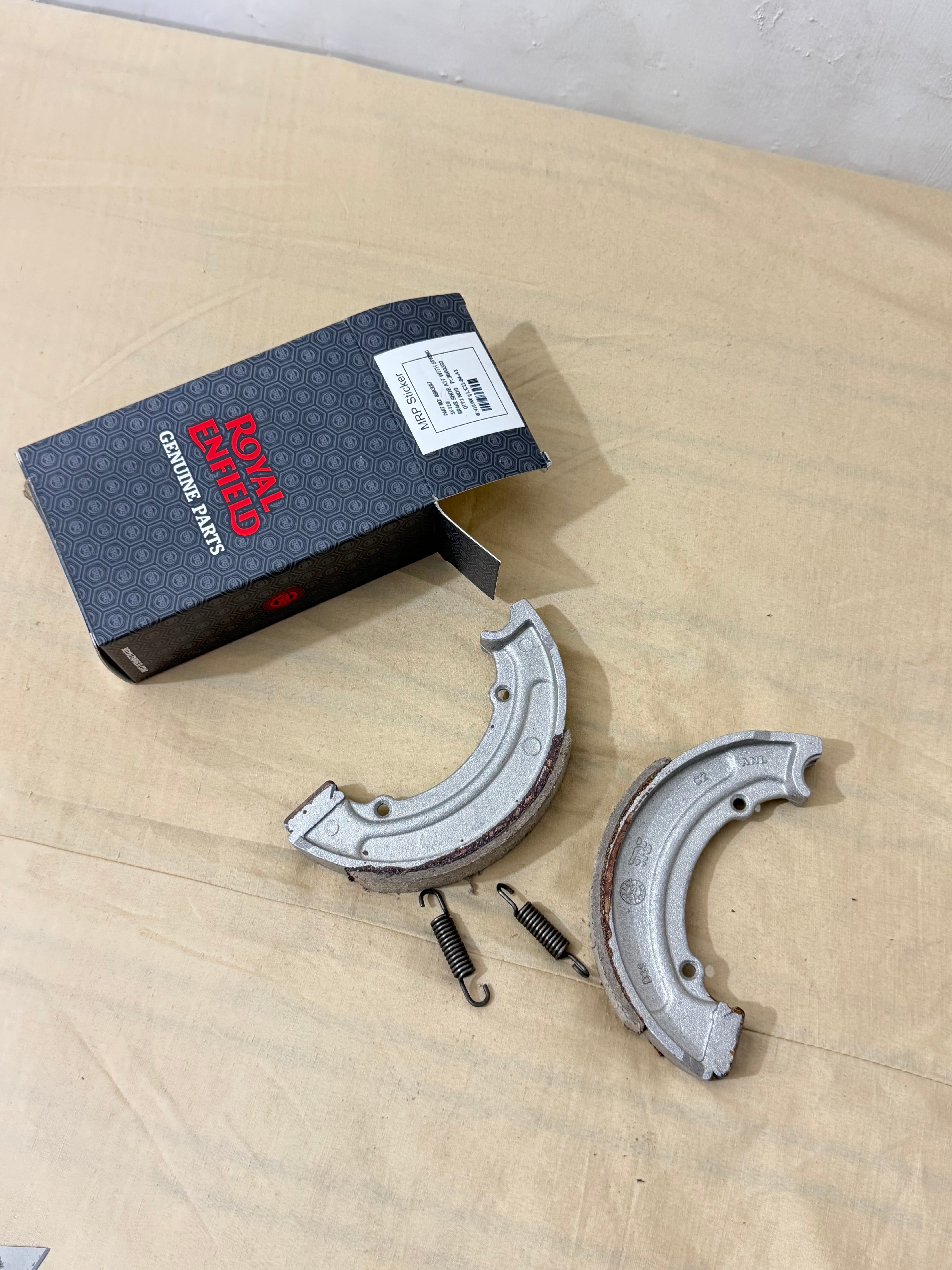 Royal Enfield Genuine Rear Brake Shoe – Drum Brake (Bullet Reborn)